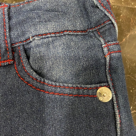 True religion jeans 3T - Picture 5 of 10